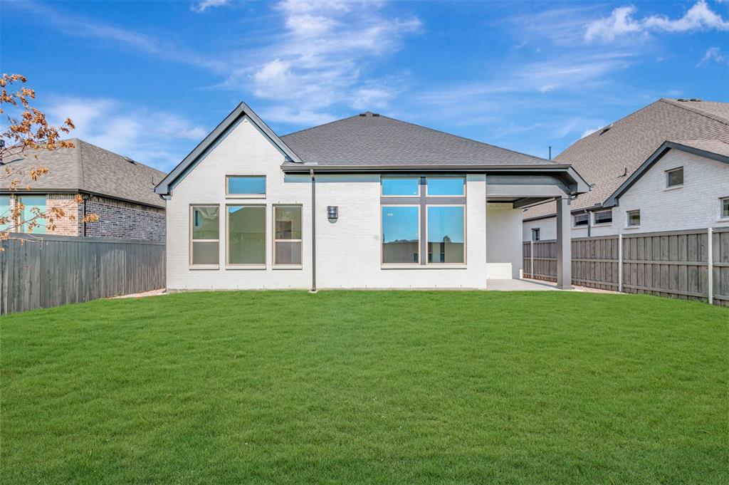 3780 Bermuda Grass Way - Photo 2