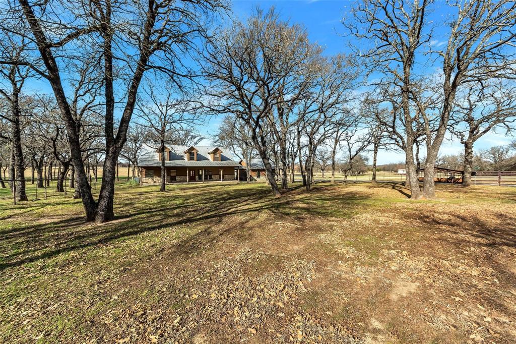 131 County Road 4680 - Photo 3