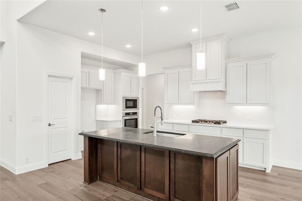 8913 Cisco Drive - Photo 14