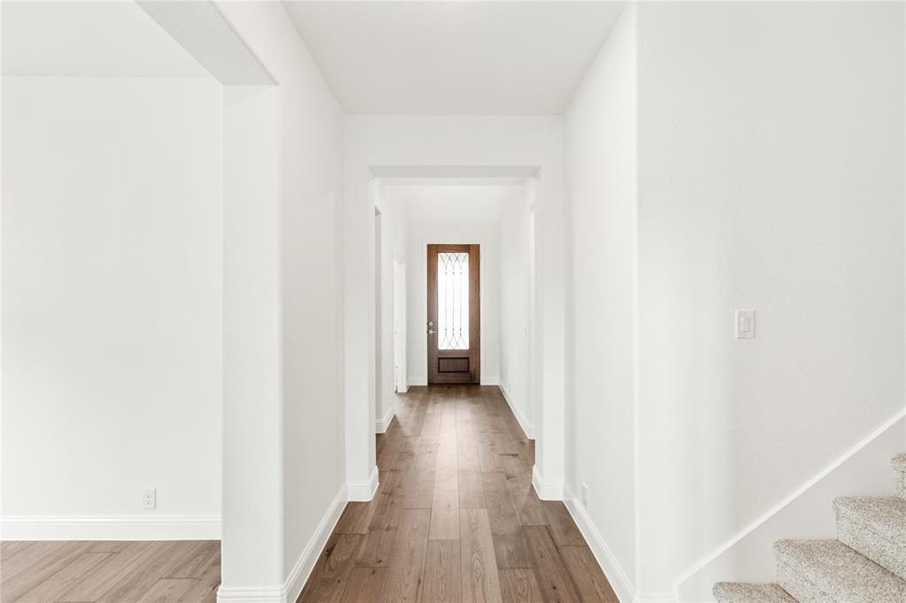 8913 Cisco Drive - Photo 4