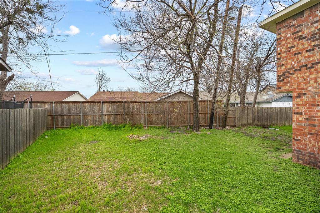 208 Trout Street - Photo 12