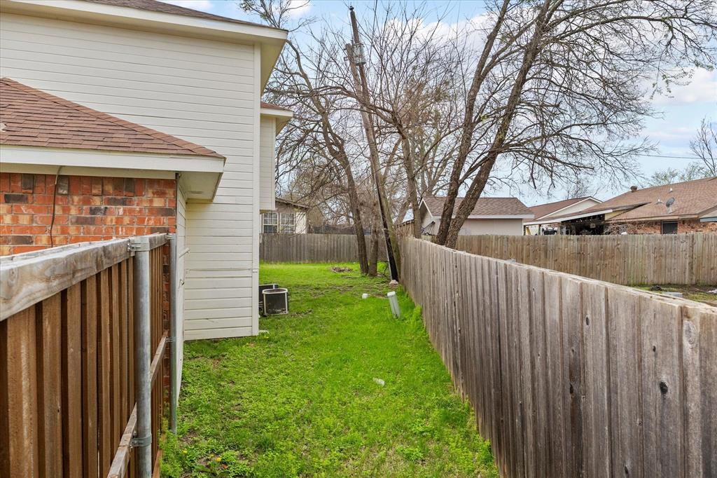 208 Trout Street - Photo 13