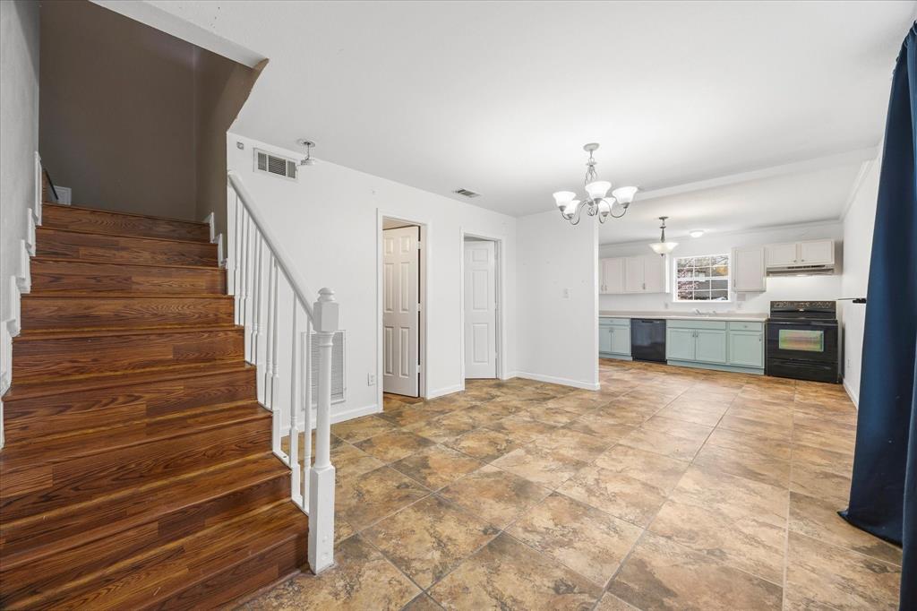 208 Trout Street - Photo 3