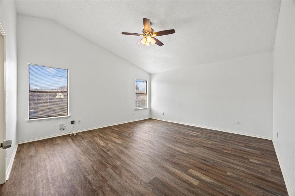2713 Harvest Lake Drive - Photo 3