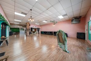 404 N 1st Street - Photo 2