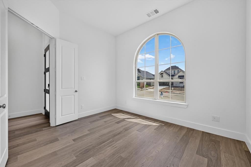 9824 Oak Glade Drive - Photo 15