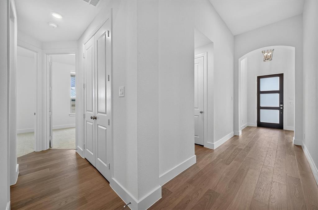 9824 Oak Glade Drive - Photo 16