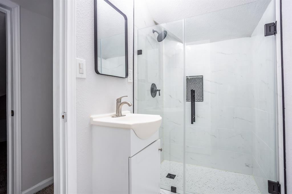 527 S Clinton Avenue - Photo 16