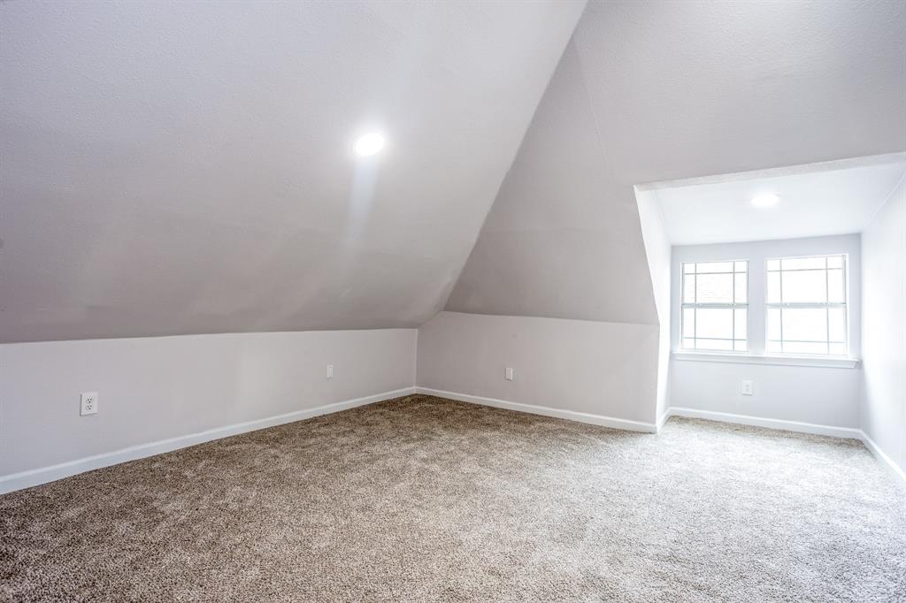 527 S Clinton Avenue - Photo 20