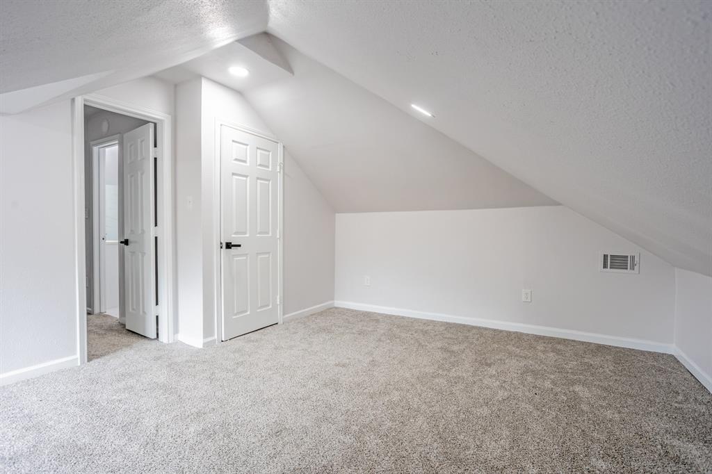 527 S Clinton Avenue - Photo 21