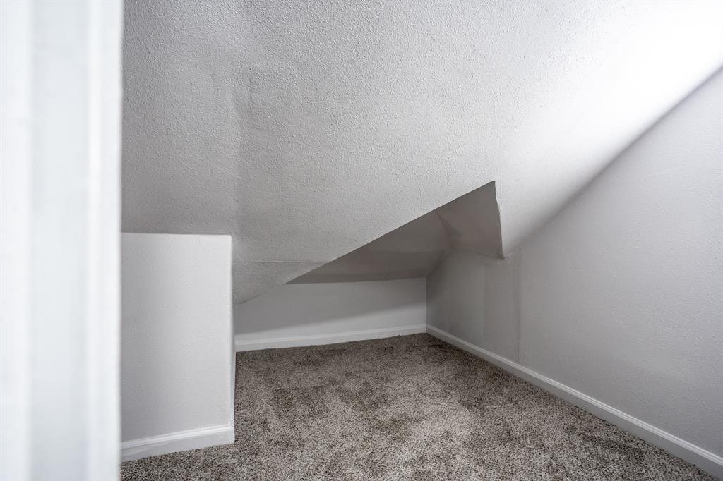527 S Clinton Avenue - Photo 22