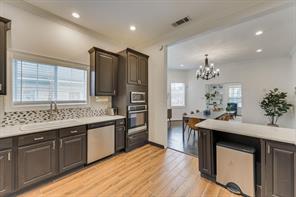 909 Elsbeth Street - Photo 11