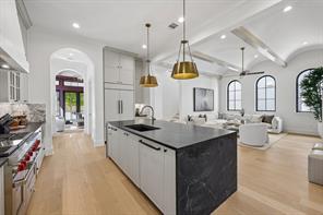 2971 Sunset Boulevard - Photo 8