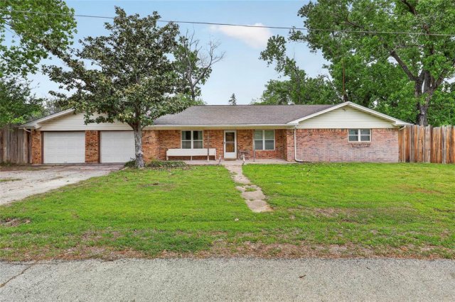 702 El Camino Real