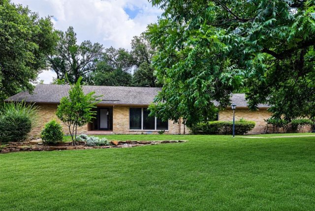 6606 Stonebrook Circle