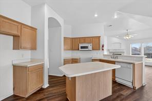 8417 Romanway Drive - Photo 23