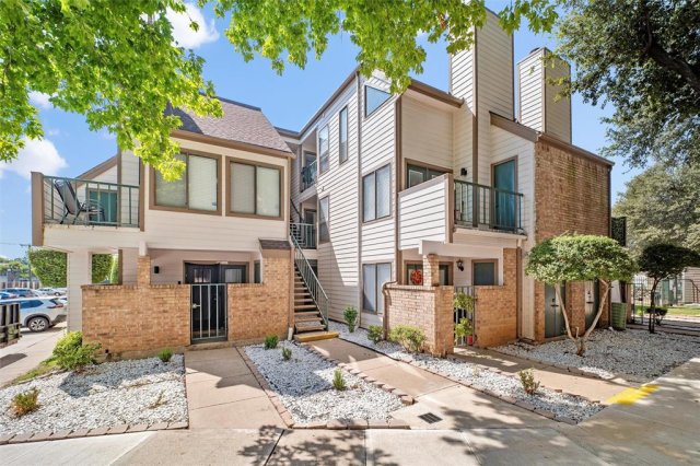 2310 Bamboo Drive