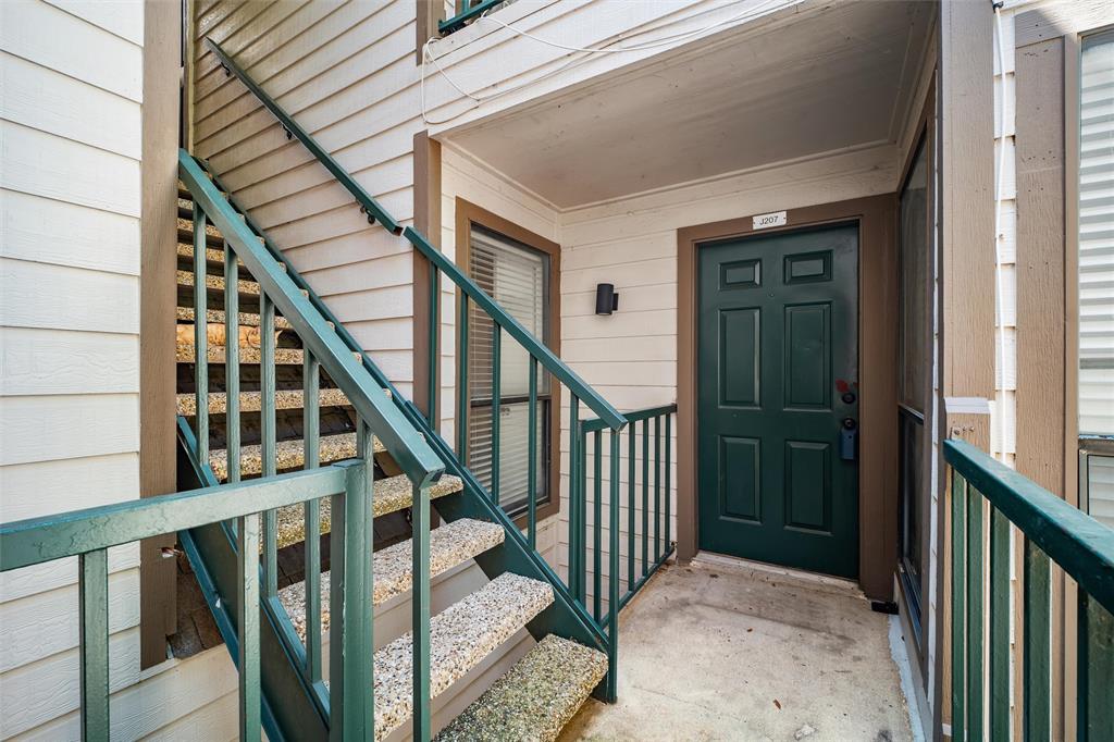 2310 Bamboo Drive - Photo 2