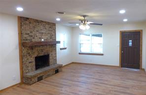 1922 S Pine - Photo 2