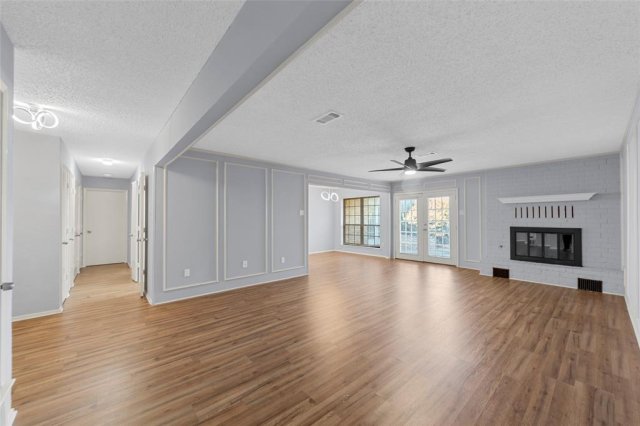 2827 Cross Timbers Drive
