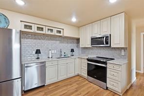 108 Reservoir Street - Photo 12