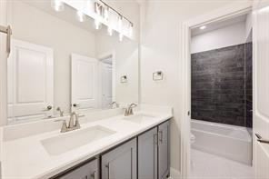 2405 Drummond Street - Photo 14