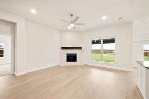 2405 Drummond Street - Photo 16
