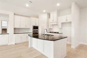 2405 Drummond Street - Photo 19