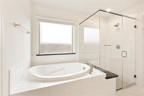 2405 Drummond Street - Photo 27