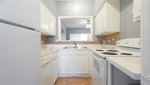 12921 Abrams Road - Photo 5