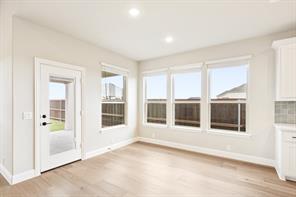 2724 Railway Street - Photo 13