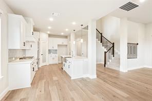2724 Railway Street - Photo 16