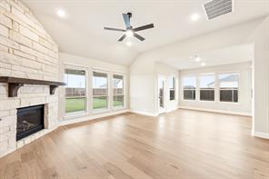 2724 Railway Street - Photo 18