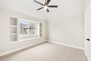 2724 Railway Street - Photo 35