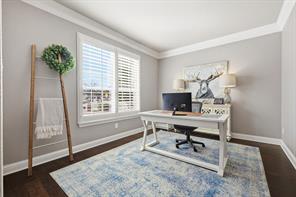 1001 Bridgeport Lane - Photo 4