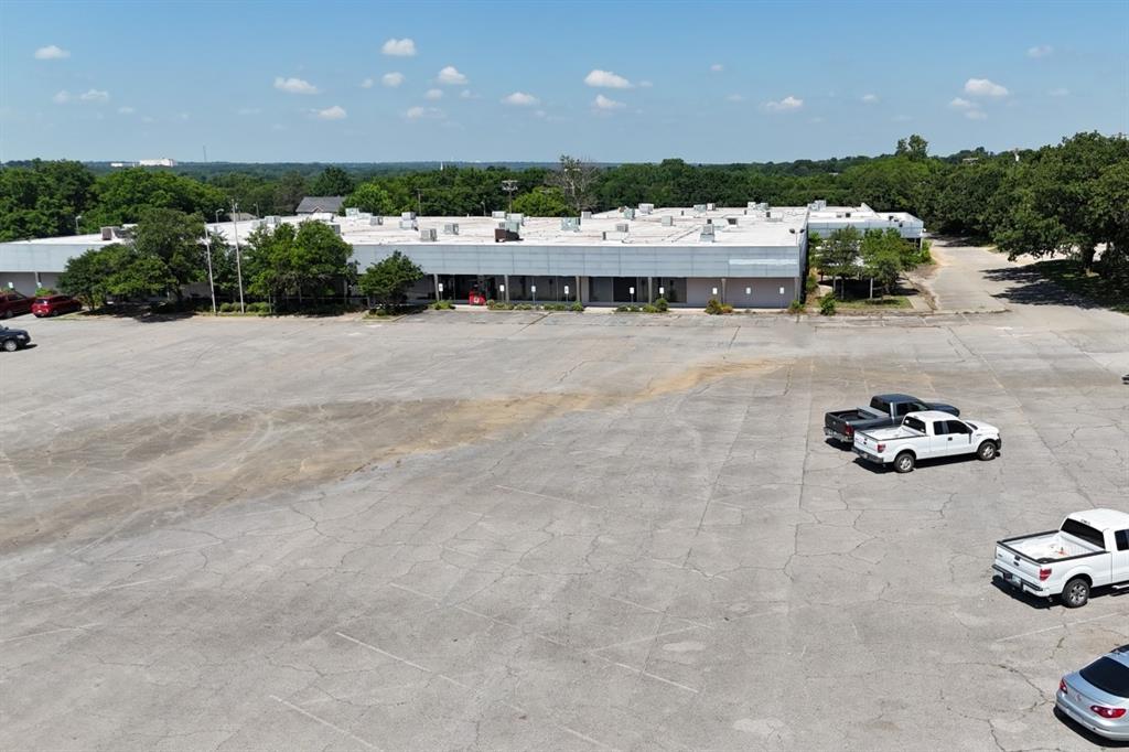 3101 Woodlawn Boulevard - Photo 7