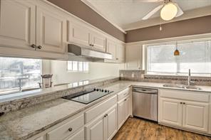 207 Kiowa Drive W - Photo 14