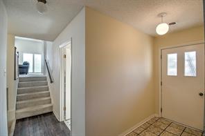207 Kiowa Drive W - Photo 8
