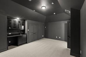 413 Newpark Boulevard - Photo 33