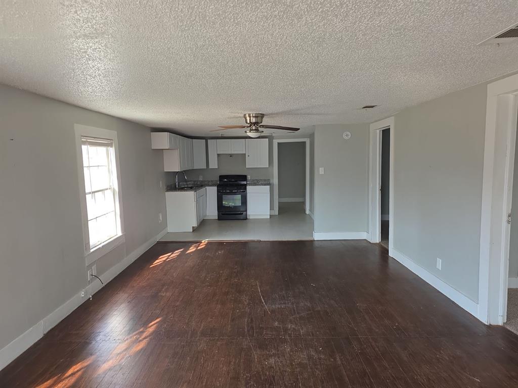 402 W 4th Street - Photo 7