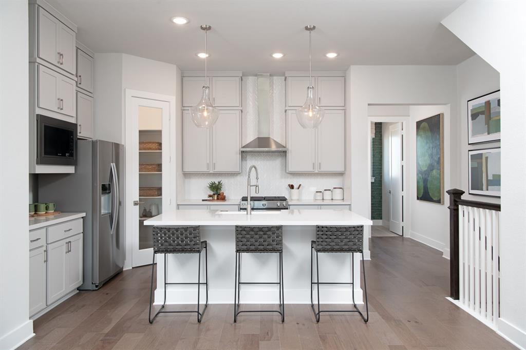 728 Ash Road - Photo 2