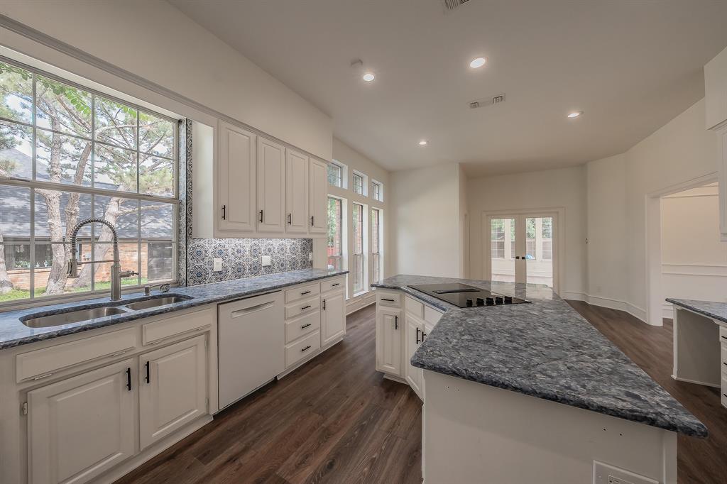 543 Timber Ridge Drive - Photo 9