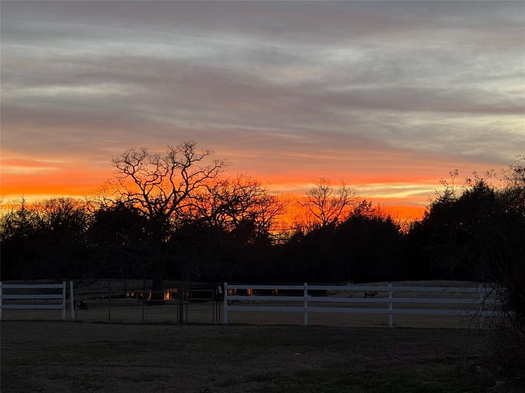 1628 County Road 2605 - Photo 2