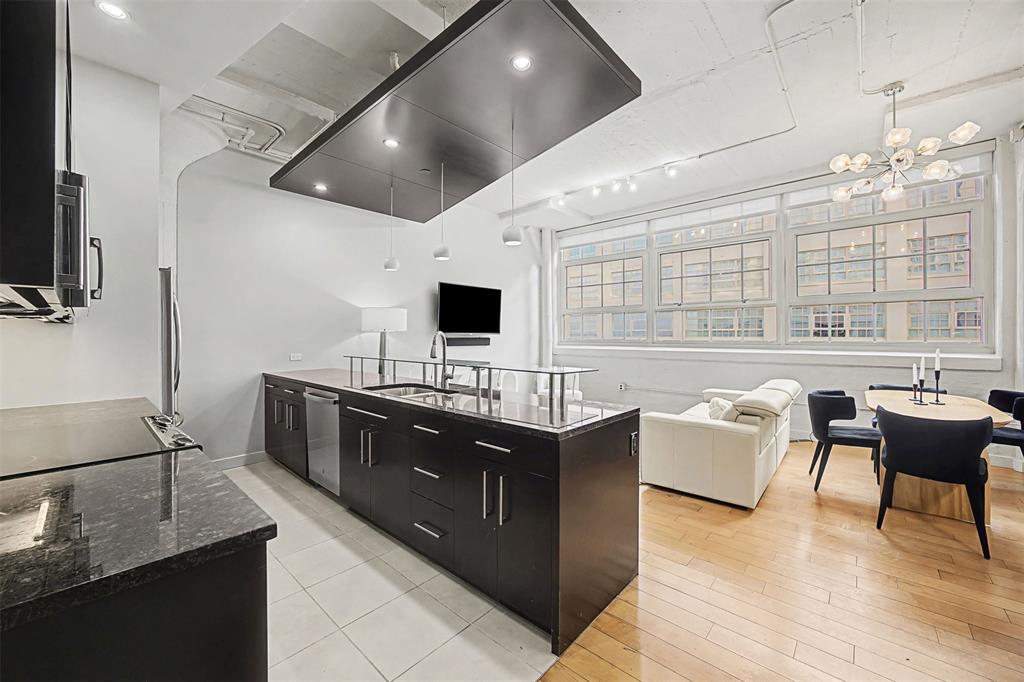 2600 W 7th Street - Photo 12