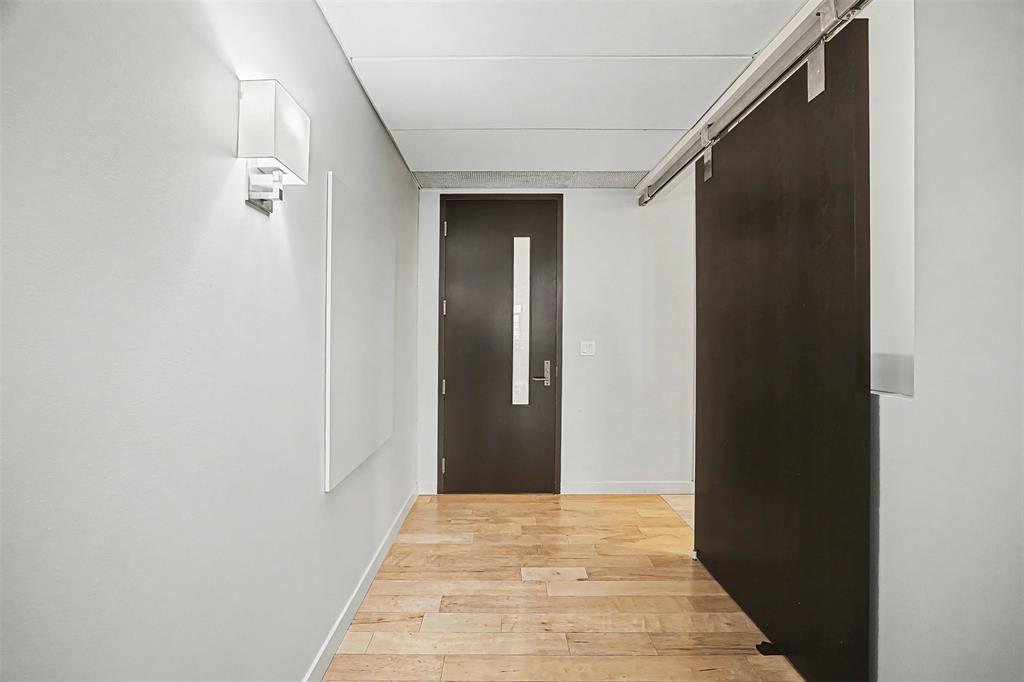2600 W 7th Street - Photo 9