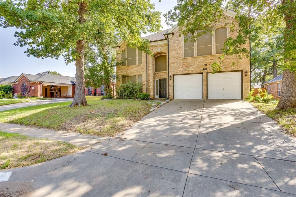 519 Deerwood Drive - Photo 2