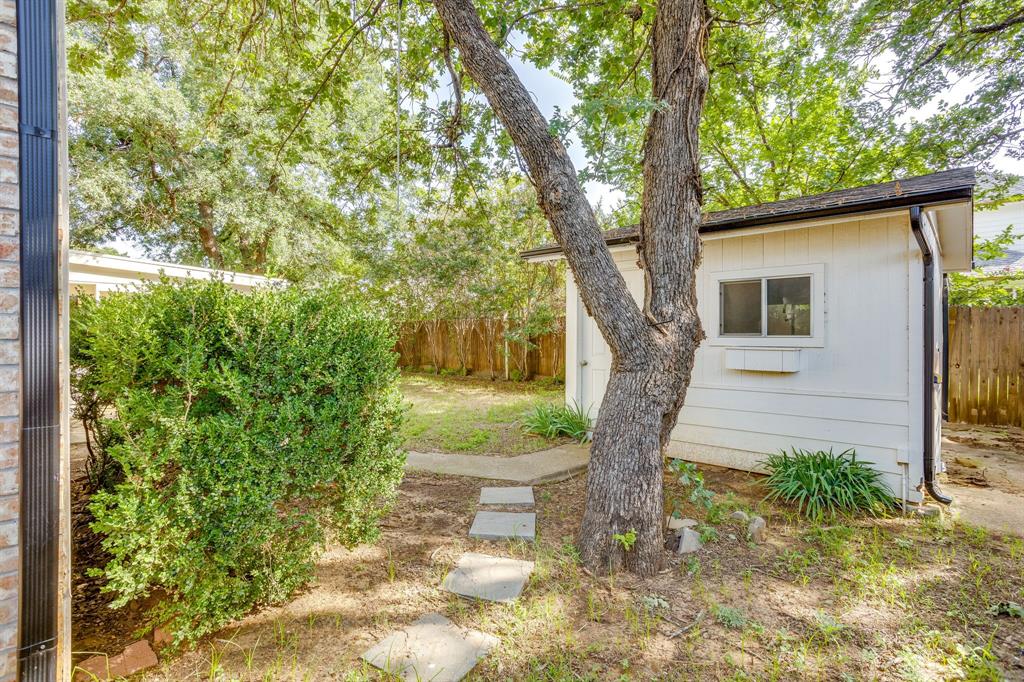 519 Deerwood Drive - Photo 37