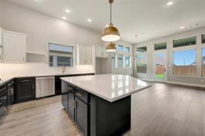 7812 Pondview Lane - Photo 12