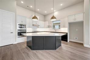 7812 Pondview Lane - Photo 8