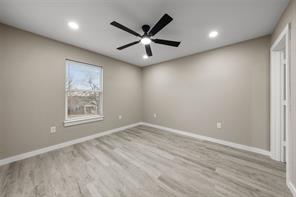 1905 Sanger Avenue - Photo 17